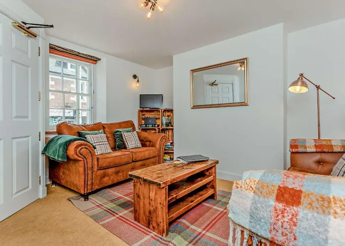 Jacobite\'S Retreat, 17Th Century Cottage In The Heart Of Inverness